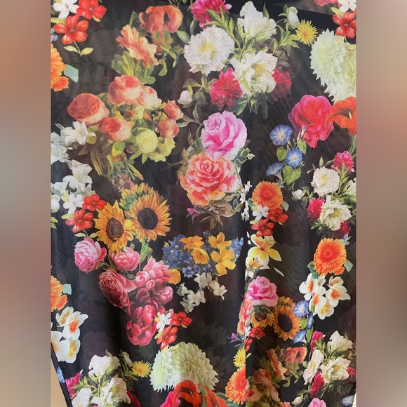 Current Mood mesh floral top size 1X - Picture 4 of 5